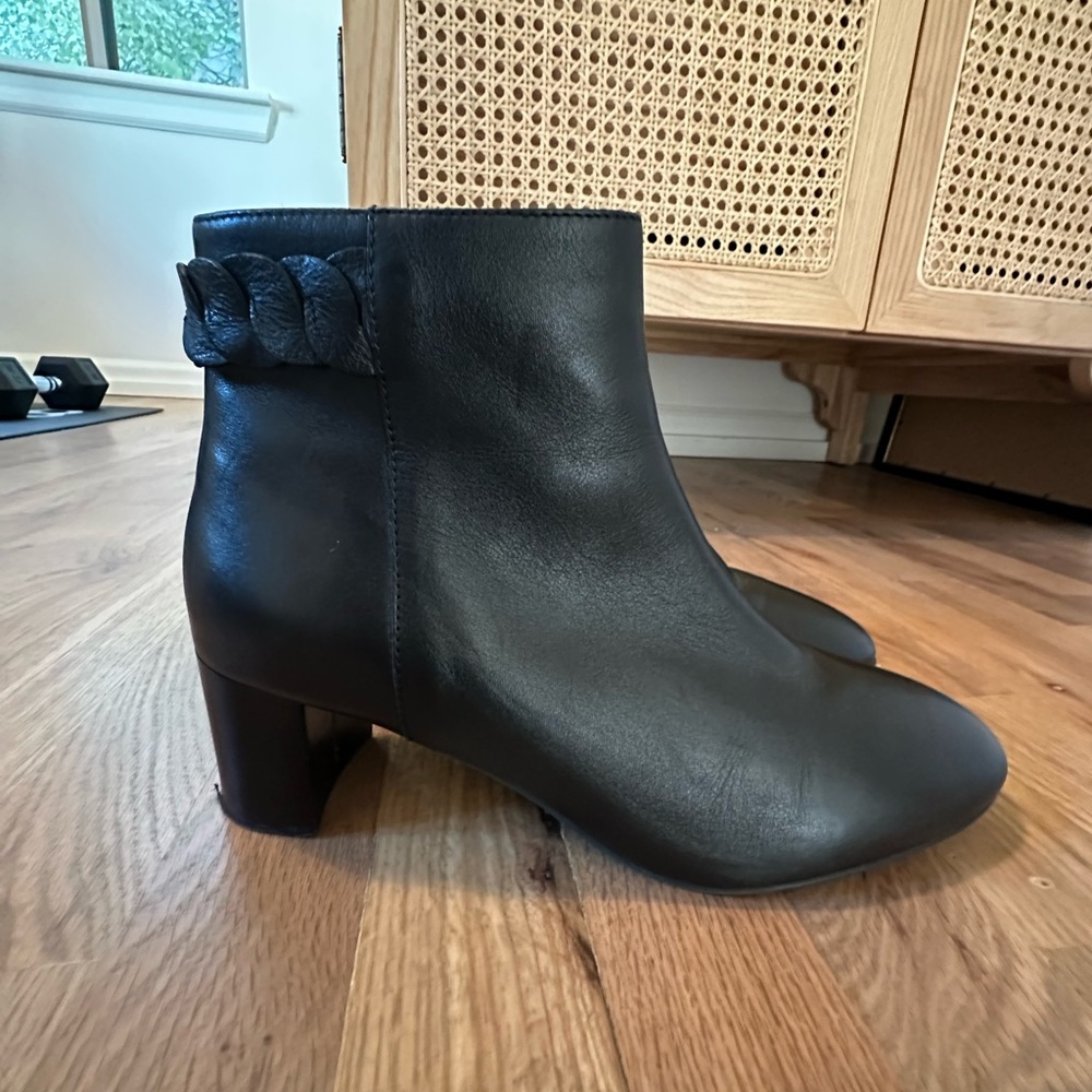 Aquatalia Feliciana Boot sz 9